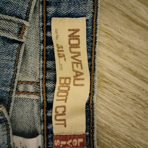 Women's Levi's 515 Nouveau Boot Cut Jeans Size 8S - Picture 2 of 7